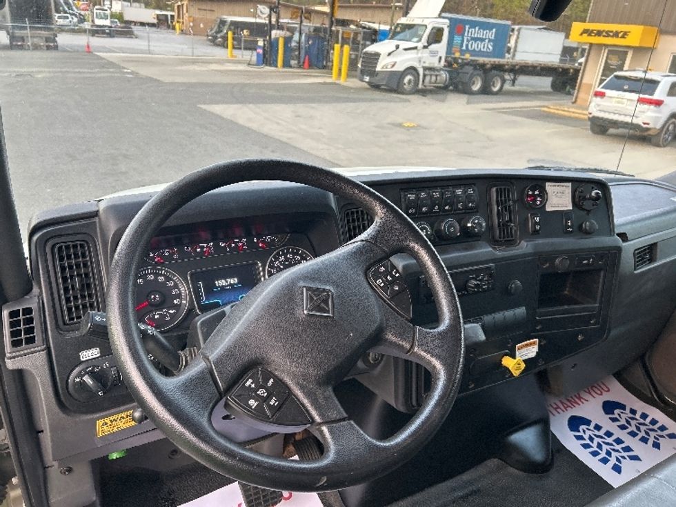 Medium Duty Box Truck-Light and Medium Duty Trucks-International-2021-MV607-Dalton-GA-155,764\n\t\tmiles-$ 64,750 - Image 17