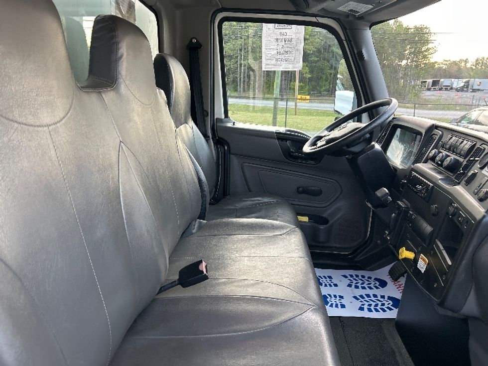 Medium Duty Box Truck-Light and Medium Duty Trucks-International-2021-MV607-Dalton-GA-155,764\n\t\tmiles-$ 64,750 - Image 22