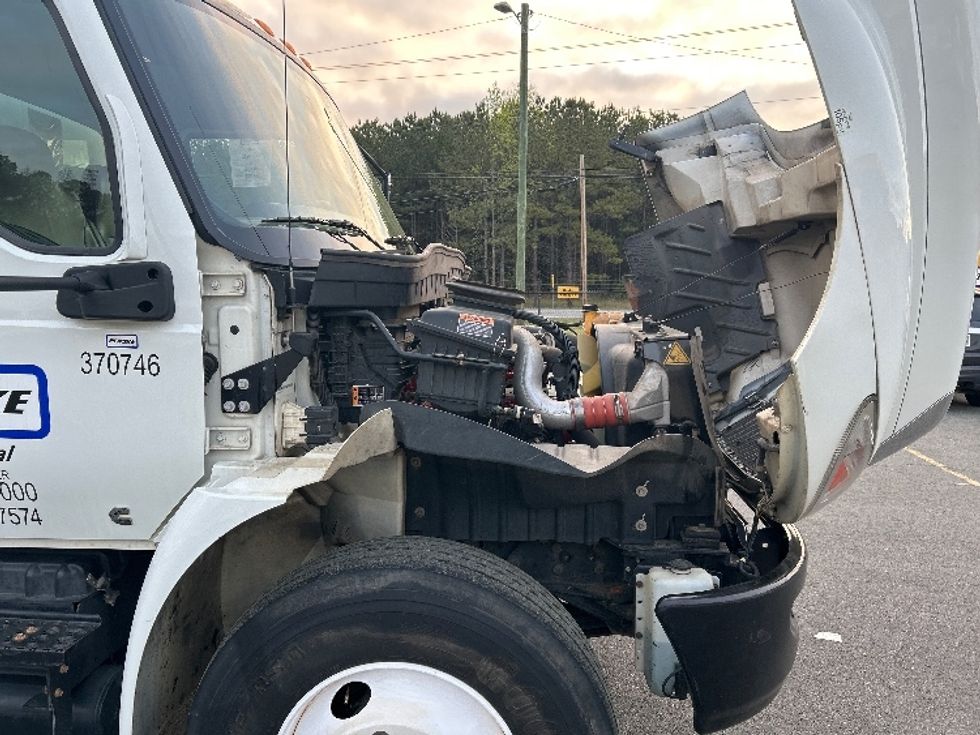 Medium Duty Box Truck-Light and Medium Duty Trucks-International-2021-MV607-Dalton-GA-155,764\n\t\tmiles-$ 64,750 - Image 23