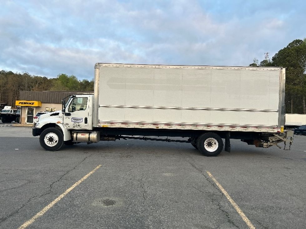Medium Duty Box Truck-Light and Medium Duty Trucks-International-2021-MV607-Dalton-GA-155,764\n\t\tmiles-$ 64,750 - Image 4