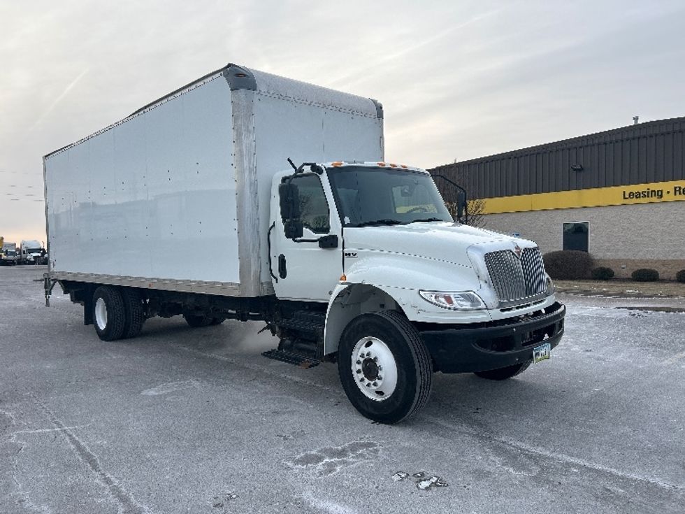 Medium Duty Box Truck-Light and Medium Duty Trucks-International-2021-MV607-Davenport-IA-147,021\n\t\tmiles-$ 59,000 - Image 1