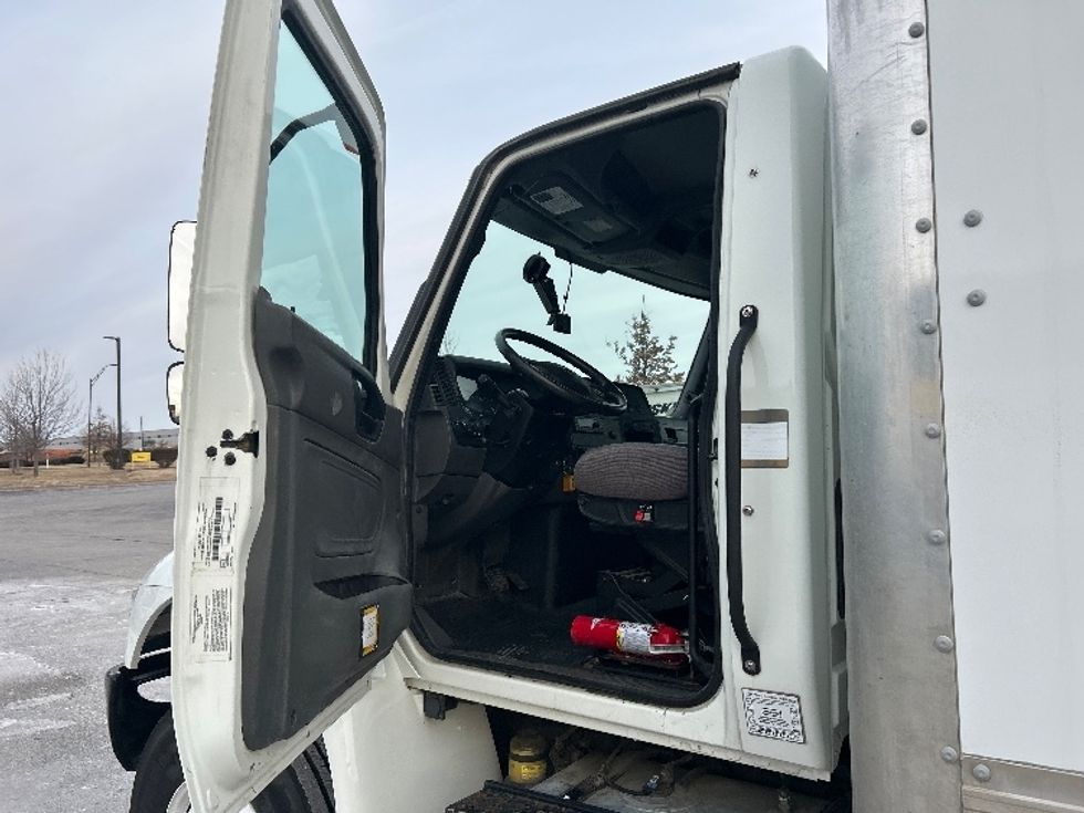 Medium Duty Box Truck-Light and Medium Duty Trucks-International-2021-MV607-Davenport-IA-147,021\n\t\tmiles-$ 59,000 - Image 16