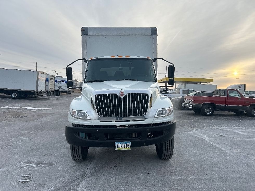 Medium Duty Box Truck-Light and Medium Duty Trucks-International-2021-MV607-Davenport-IA-147,021\n\t\tmiles-$ 59,000 - Image 2