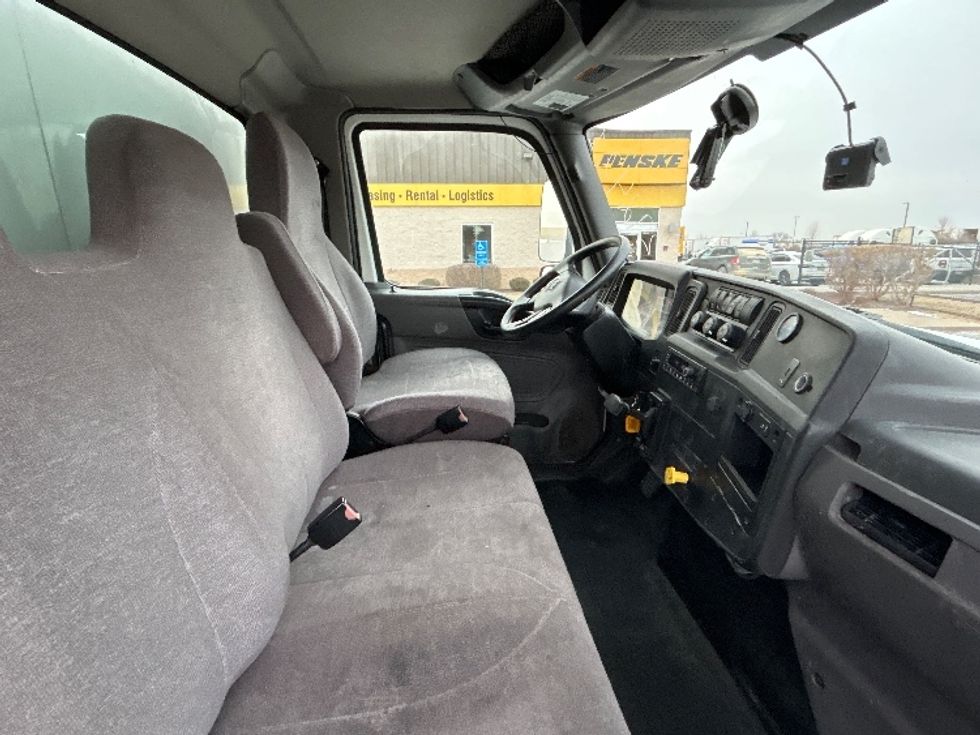 Medium Duty Box Truck-Light and Medium Duty Trucks-International-2021-MV607-Davenport-IA-147,021\n\t\tmiles-$ 59,000 - Image 22