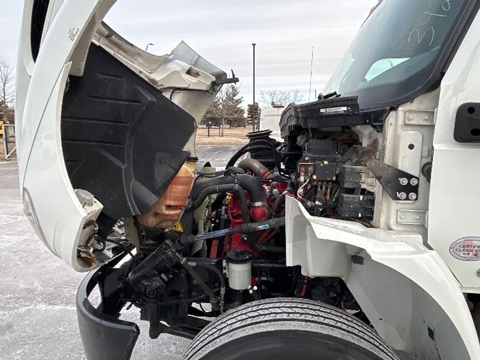 Medium Duty Box Truck-Light and Medium Duty Trucks-International-2021-MV607-Davenport-IA-147,021\n\t\tmiles-$ 59,000 - Image 24