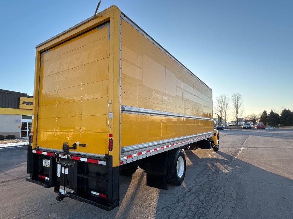 Medium Duty Box Truck-Light and Medium Duty Trucks-International-2021-MV607-Davenport-IA-235,710\n\t\tmiles-$ 33,000 - Image 12