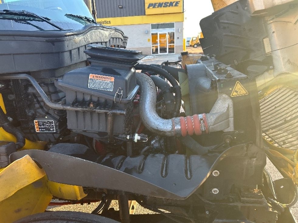 Medium Duty Box Truck-Light and Medium Duty Trucks-International-2021-MV607-Davenport-IA-235,710\n\t\tmiles-$ 33,000 - Image 21