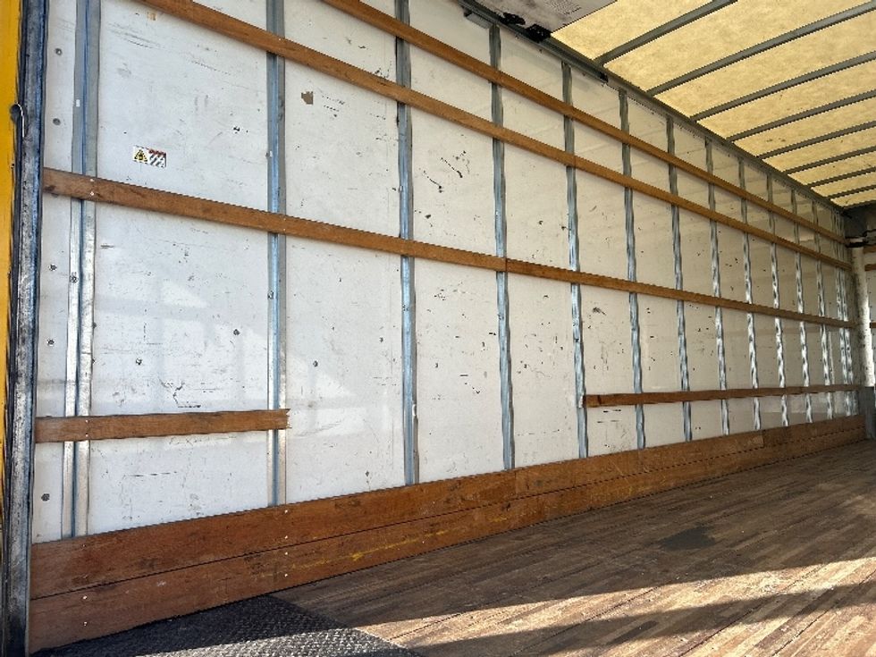 Medium Duty Box Truck-Light and Medium Duty Trucks-International-2021-MV607-Davenport-IA-278,198\n\t\tmiles-$ 28,750 - Image 10