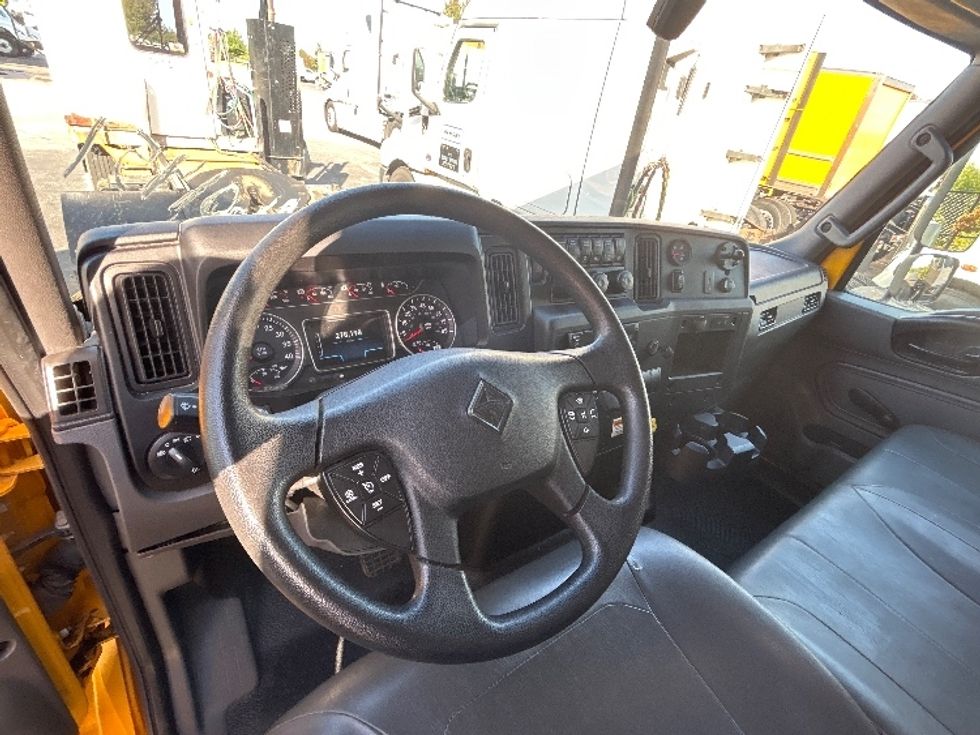 Medium Duty Box Truck-Light and Medium Duty Trucks-International-2021-MV607-Davenport-IA-278,198\n\t\tmiles-$ 28,750 - Image 16