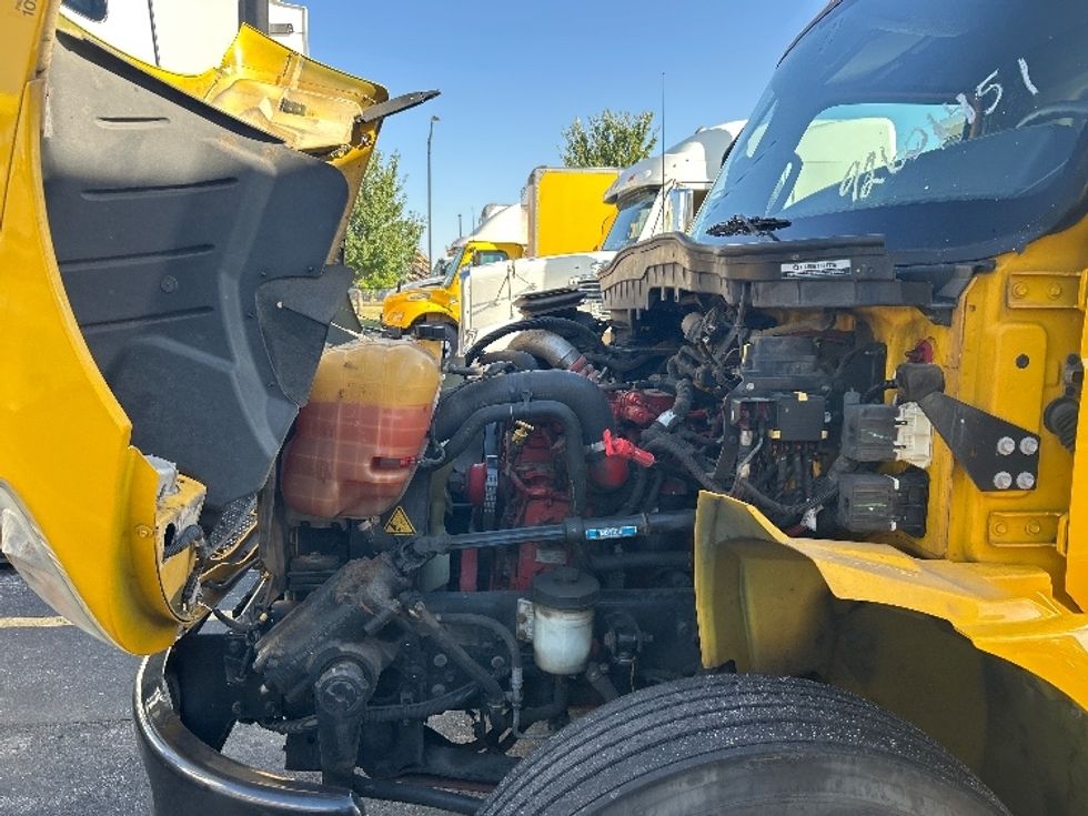 Medium Duty Box Truck-Light and Medium Duty Trucks-International-2021-MV607-Davenport-IA-278,198\n\t\tmiles-$ 28,750 - Image 23