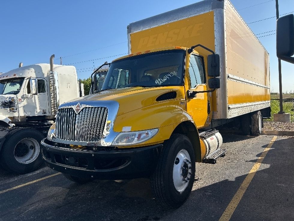 Medium Duty Box Truck-Light and Medium Duty Trucks-International-2021-MV607-Davenport-IA-278,198\n\t\tmiles-$ 28,750 - Image 3