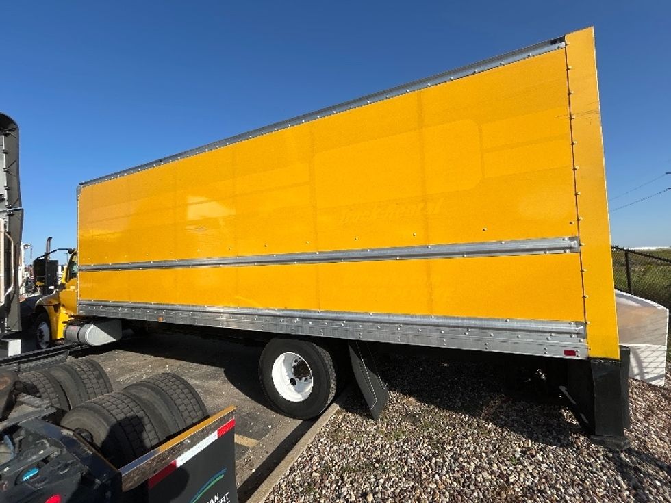 Medium Duty Box Truck-Light and Medium Duty Trucks-International-2021-MV607-Davenport-IA-278,198\n\t\tmiles-$ 28,750 - Image 4