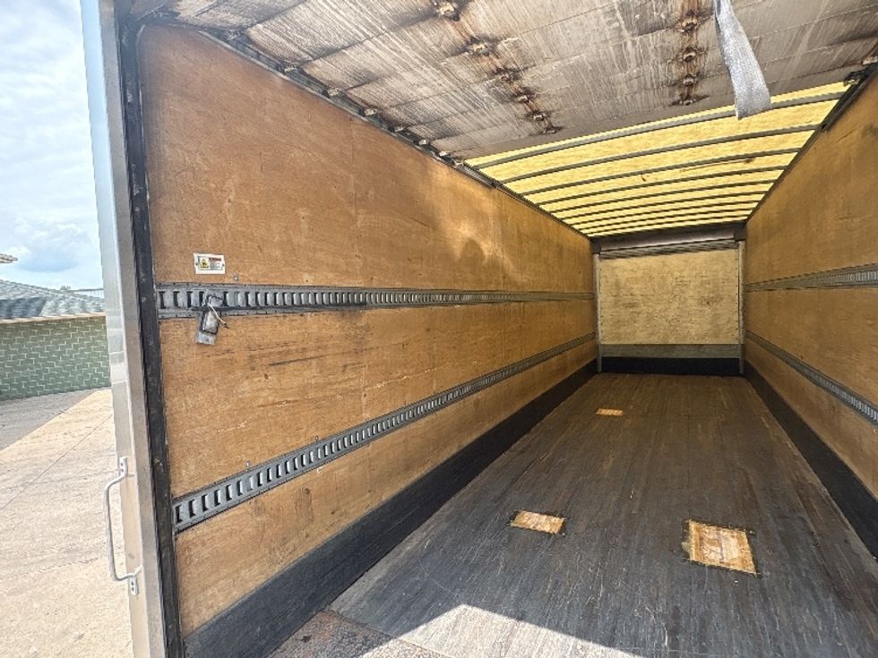 Medium Duty Box Truck-Light and Medium Duty Trucks-International-2021-MV607-Davenport-IA-305,430\n\t\tmiles-$ 41,750 - Image 11