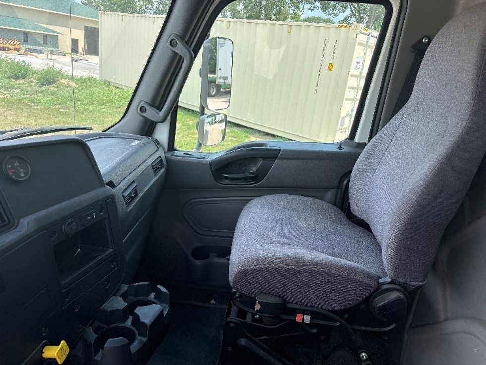 Medium Duty Box Truck-Light and Medium Duty Trucks-International-2021-MV607-Davenport-IA-305,430\n\t\tmiles-$ 41,750 - Image 19