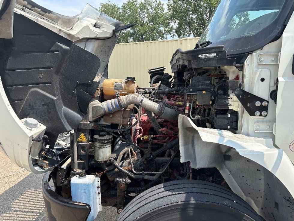 Medium Duty Box Truck-Light and Medium Duty Trucks-International-2021-MV607-Davenport-IA-305,430\n\t\tmiles-$ 41,750 - Image 24
