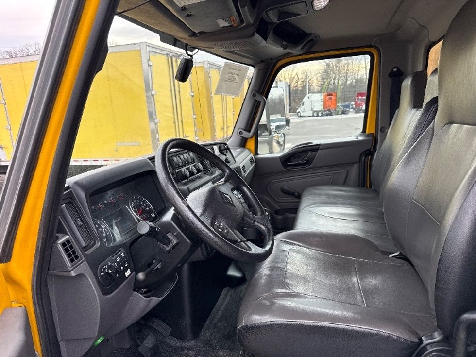 Medium Duty Box Truck-Light and Medium Duty Trucks-International-2021-MV607-Dayton-NJ-170,224\n\t\tmiles-$ 43,250 - Image 16