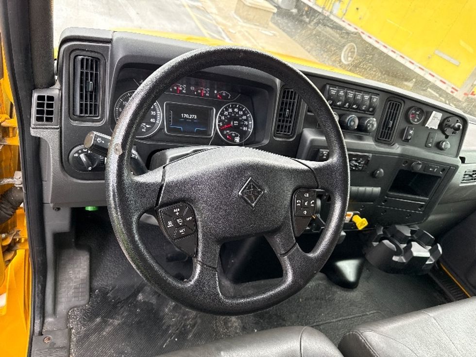 Medium Duty Box Truck-Light and Medium Duty Trucks-International-2021-MV607-Dayton-NJ-170,224\n\t\tmiles-$ 43,250 - Image 17