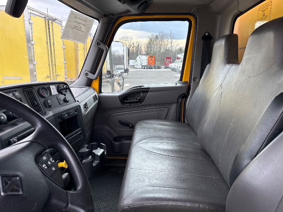 Medium Duty Box Truck-Light and Medium Duty Trucks-International-2021-MV607-Dayton-NJ-170,224\n\t\tmiles-$ 43,250 - Image 18