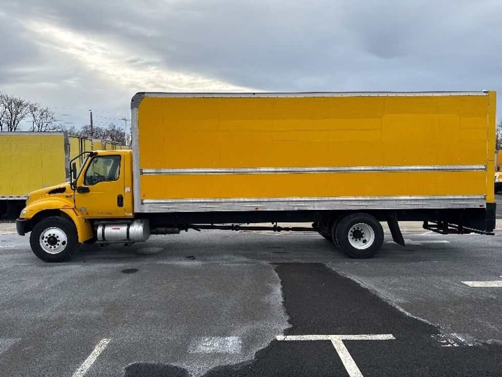 Medium Duty Box Truck-Light and Medium Duty Trucks-International-2021-MV607-Dayton-NJ-170,224\n\t\tmiles-$ 43,250 - Image 4