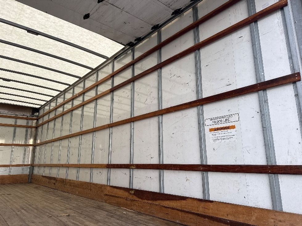 Medium Duty Box Truck-Light and Medium Duty Trucks-International-2021-MV607-Dayton-NJ-185,697\n\t\tmiles-$ 41,250 - Image 12