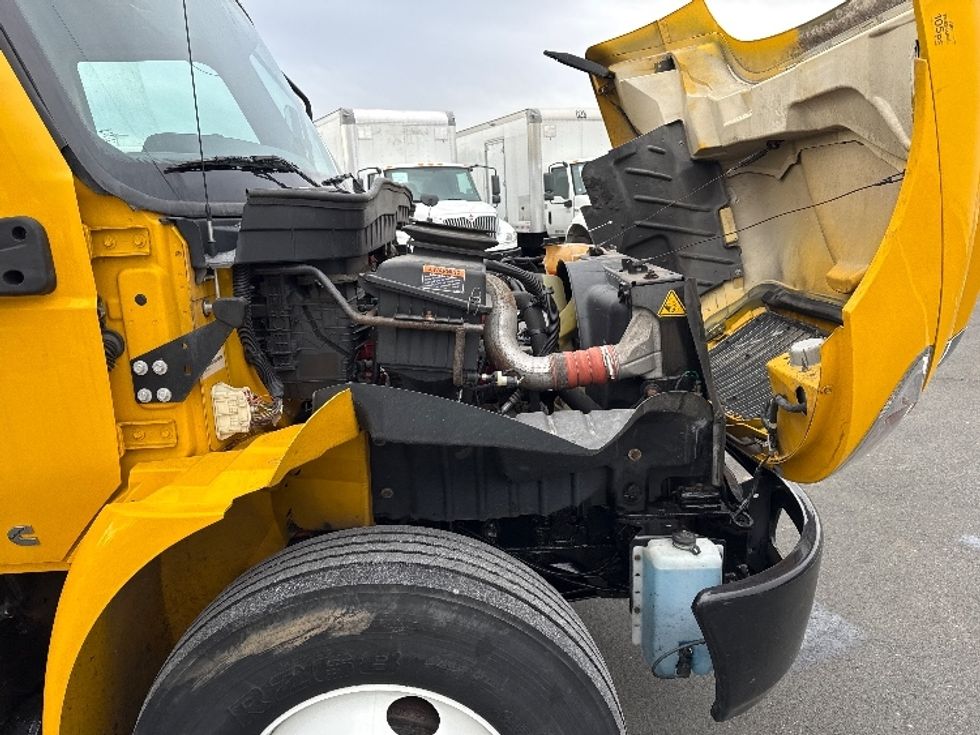 Medium Duty Box Truck-Light and Medium Duty Trucks-International-2021-MV607-Dayton-NJ-185,697\n\t\tmiles-$ 41,250 - Image 23