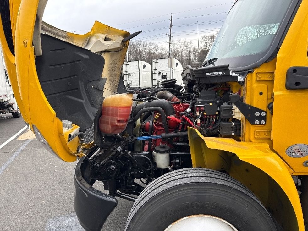 Medium Duty Box Truck-Light and Medium Duty Trucks-International-2021-MV607-Dayton-NJ-185,697\n\t\tmiles-$ 41,250 - Image 24