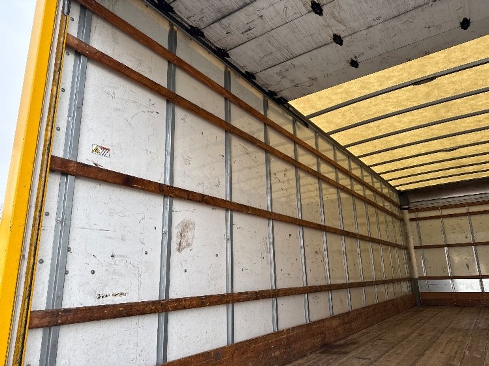 Medium Duty Box Truck-Light and Medium Duty Trucks-International-2021-MV607-Dayton-NJ-197,427\n\t\tmiles-$ 39,750 - Image 11