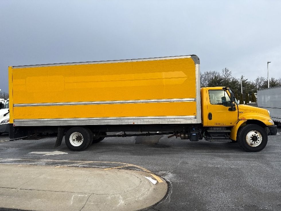 Medium Duty Box Truck-Light and Medium Duty Trucks-International-2021-MV607-Dayton-NJ-197,427\n\t\tmiles-$ 39,750 - Image 15