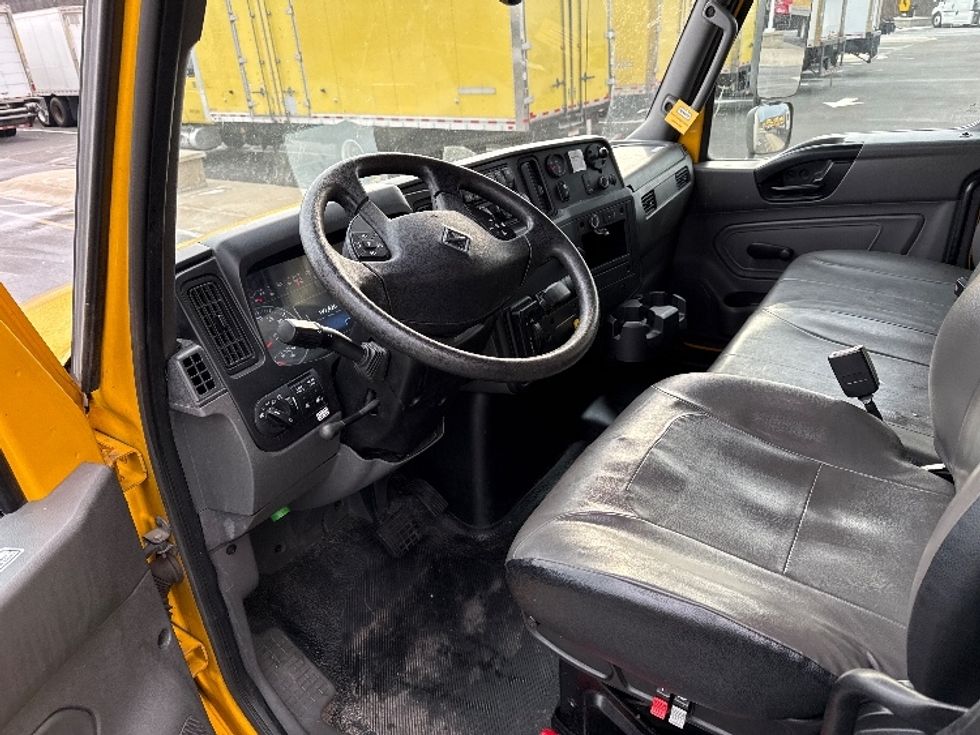 Medium Duty Box Truck-Light and Medium Duty Trucks-International-2021-MV607-Dayton-NJ-197,427\n\t\tmiles-$ 39,750 - Image 17