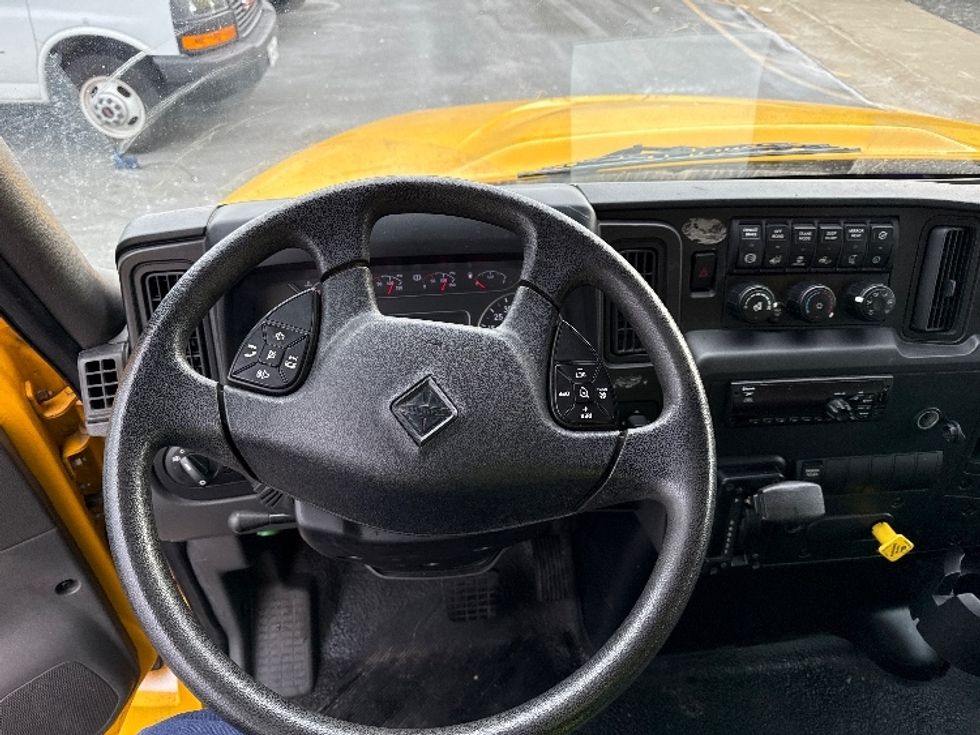 Medium Duty Box Truck-Light and Medium Duty Trucks-International-2021-MV607-Dayton-NJ-197,427\n\t\tmiles-$ 39,750 - Image 18
