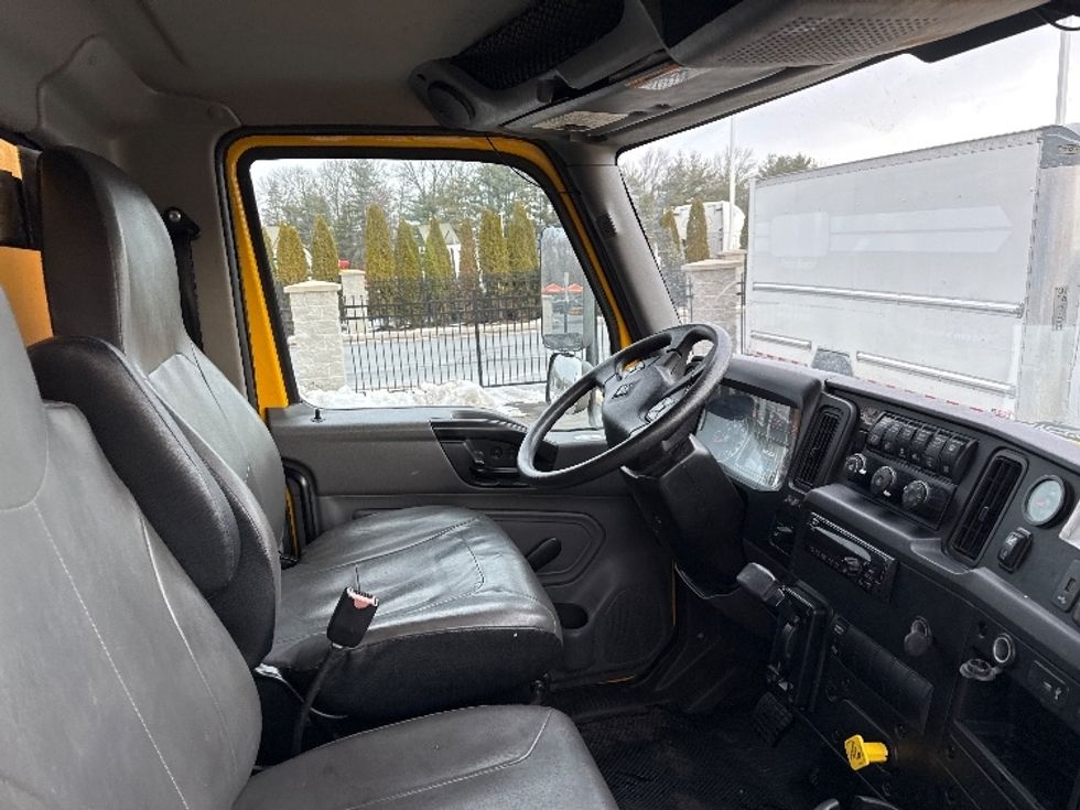 Medium Duty Box Truck-Light and Medium Duty Trucks-International-2021-MV607-Dayton-NJ-197,427\n\t\tmiles-$ 39,750 - Image 22