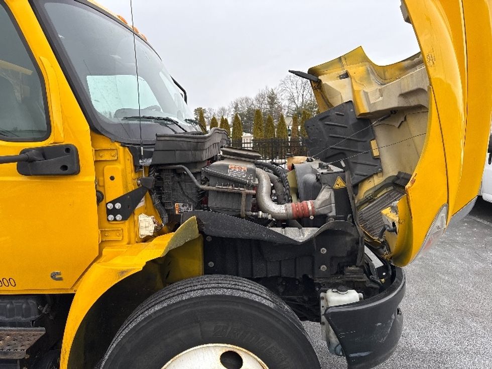 Medium Duty Box Truck-Light and Medium Duty Trucks-International-2021-MV607-Dayton-NJ-197,427\n\t\tmiles-$ 39,750 - Image 23