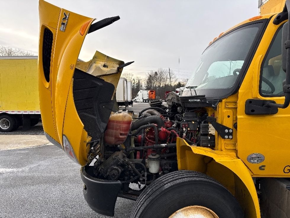 Medium Duty Box Truck-Light and Medium Duty Trucks-International-2021-MV607-Dayton-NJ-197,427\n\t\tmiles-$ 39,750 - Image 24