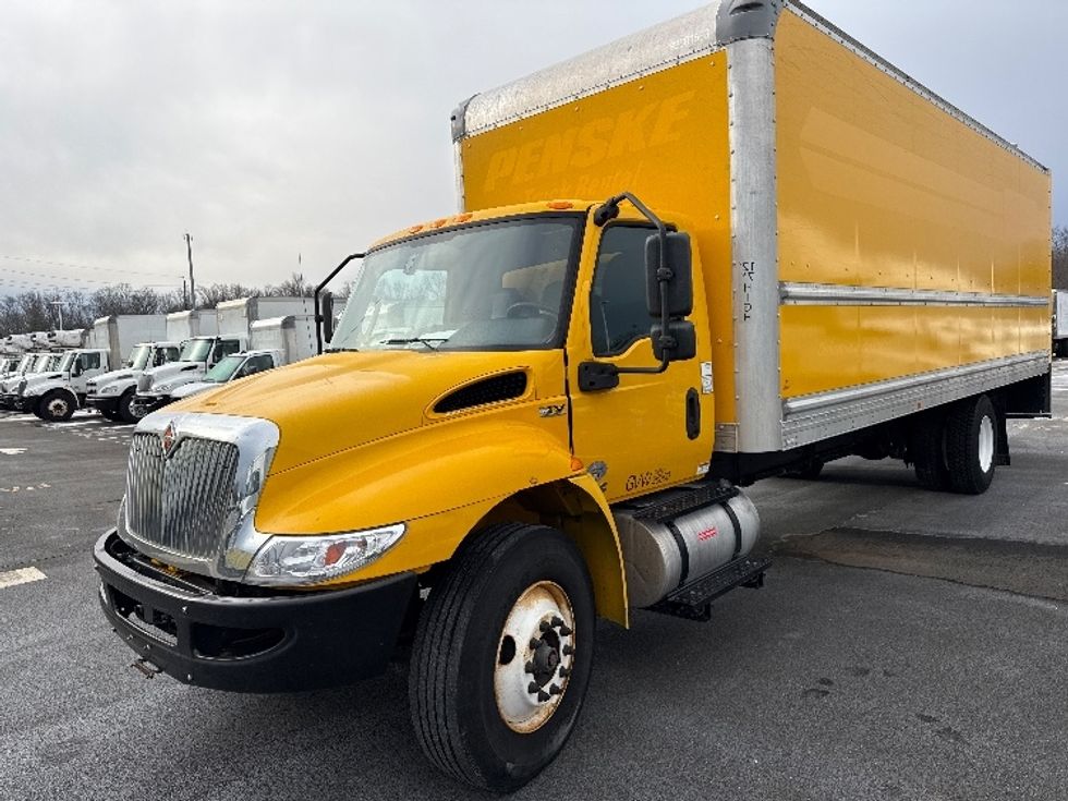 Medium Duty Box Truck-Light and Medium Duty Trucks-International-2021-MV607-Dayton-NJ-197,427\n\t\tmiles-$ 39,750 - Image 3