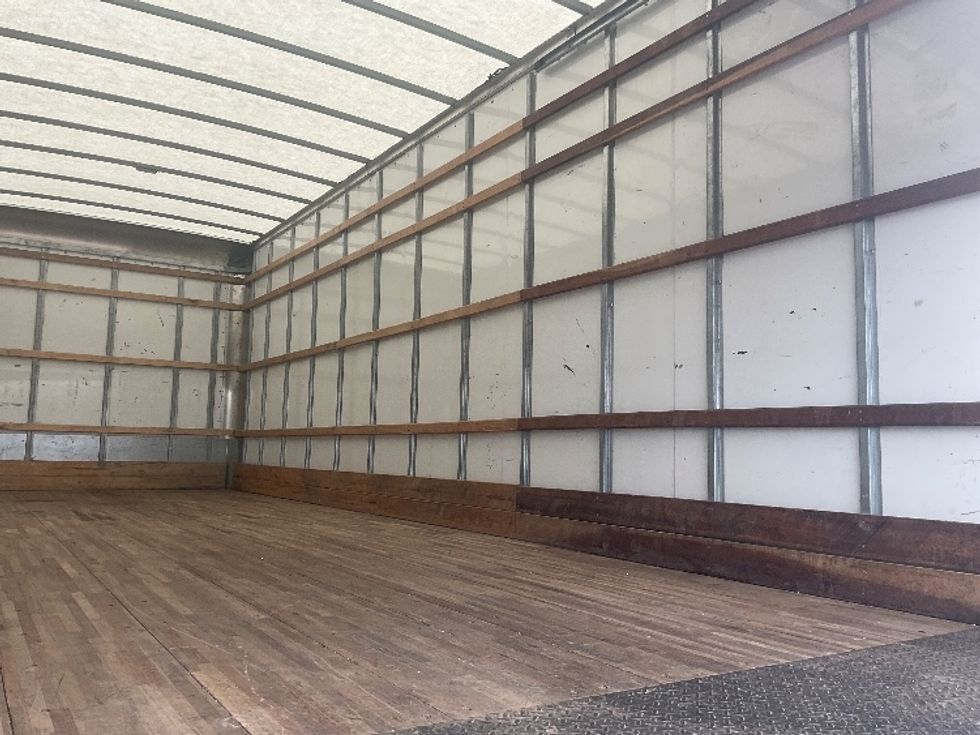 Medium Duty Box Truck-Light and Medium Duty Trucks-International-2021-MV607-Dayton-NJ-222,141\n\t\tmiles-$ 40,250 - Image 12