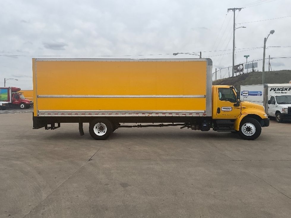 Medium Duty Box Truck-Light and Medium Duty Trucks-International-2021-MV607-Dayton-NJ-222,141\n\t\tmiles-$ 40,250 - Image 15