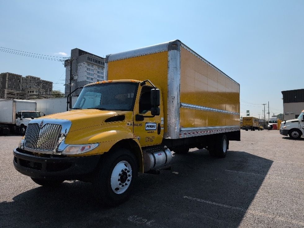 Medium Duty Box Truck-Light and Medium Duty Trucks-International-2021-MV607-Dayton-NJ-222,141\n\t\tmiles-$ 40,250 - Image 3