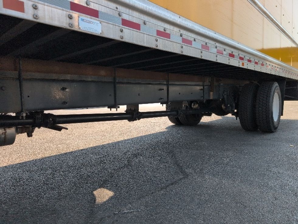 Medium Duty Box Truck-Light and Medium Duty Trucks-International-2021-MV607-Dayton-NJ-222,141\n\t\tmiles-$ 40,250 - Image 5