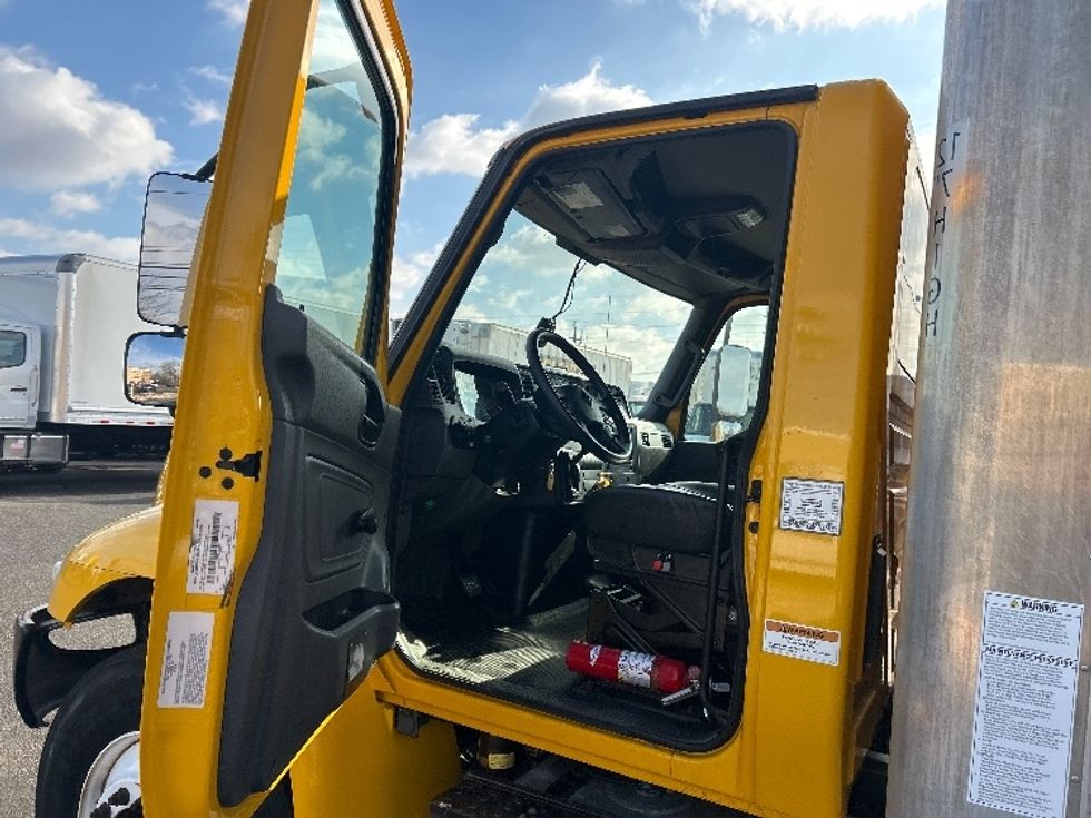 Medium Duty Box Truck-Light and Medium Duty Trucks-International-2021-MV607-Dayton-NJ-228,714\n\t\tmiles-$ 38,000 - Image 16