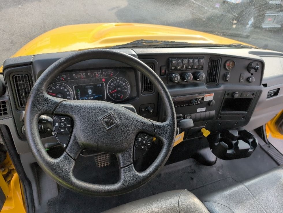 Medium Duty Box Truck-Light and Medium Duty Trucks-International-2021-MV607-Dayton-NJ-231,507\n\t\tmiles-$ 39,000 - Image 18