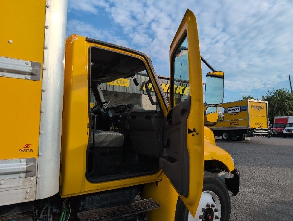 Medium Duty Box Truck-Light and Medium Duty Trucks-International-2021-MV607-Dayton-NJ-231,507\n\t\tmiles-$ 39,000 - Image 20