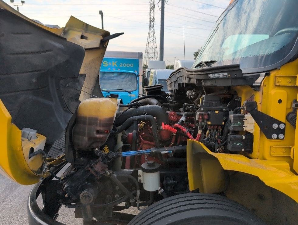 Medium Duty Box Truck-Light and Medium Duty Trucks-International-2021-MV607-Dayton-NJ-231,507\n\t\tmiles-$ 39,000 - Image 24
