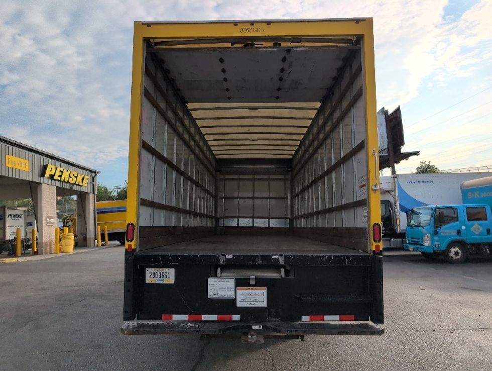 Medium Duty Box Truck-Light and Medium Duty Trucks-International-2021-MV607-Dayton-NJ-231,507\n\t\tmiles-$ 39,000 - Image 9