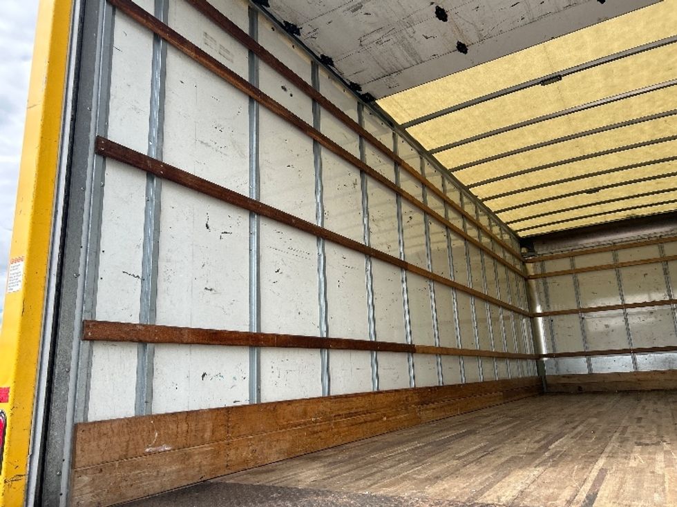Medium Duty Box Truck-Light and Medium Duty Trucks-International-2021-MV607-Dayton-NJ-250,586\n\t\tmiles-$ 34,500 - Image 11