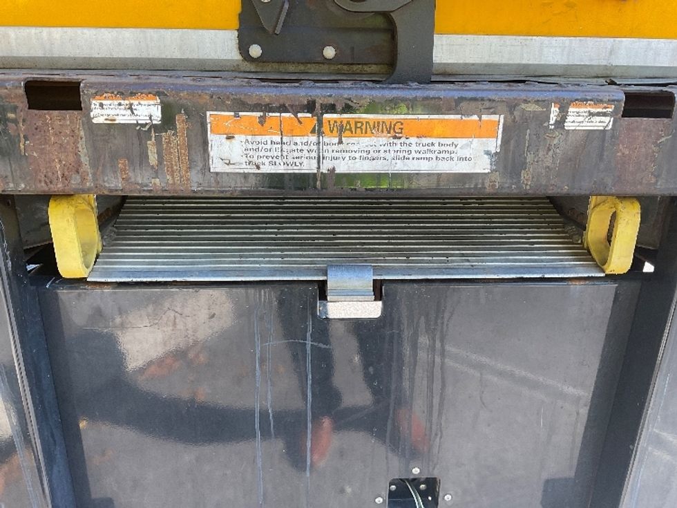 Medium Duty Box Truck-Light and Medium Duty Trucks-International-2021-MV607-Dayton-NJ-250,586\n\t\tmiles-$ 34,500 - Image 26