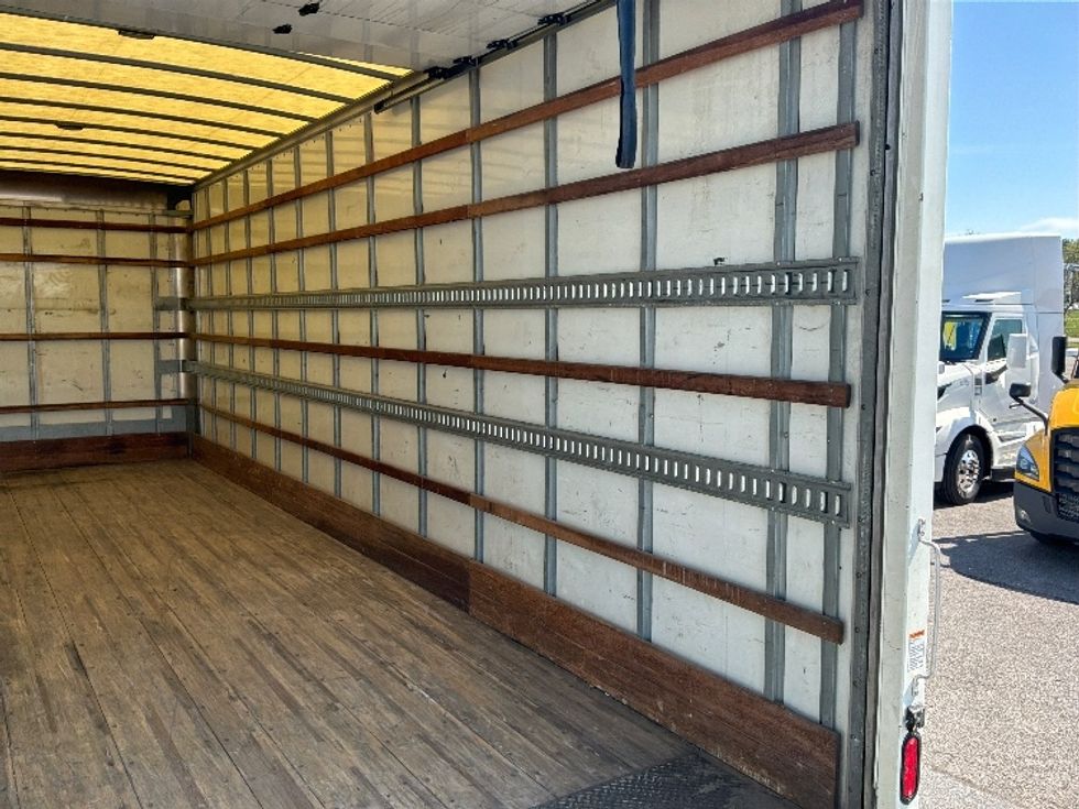 Medium Duty Box Truck-Light and Medium Duty Trucks-International-2021-MV607-Dayton-NJ-291,669\n\t\tmiles-$ 41,000 - Image 12