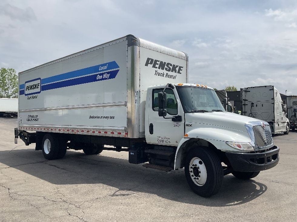 Medium Duty Box Truck-Light and Medium Duty Trucks-International-2021-MV607-Dayton-OH-252,659\n\t\tmiles-$ 41,000 - Image 1