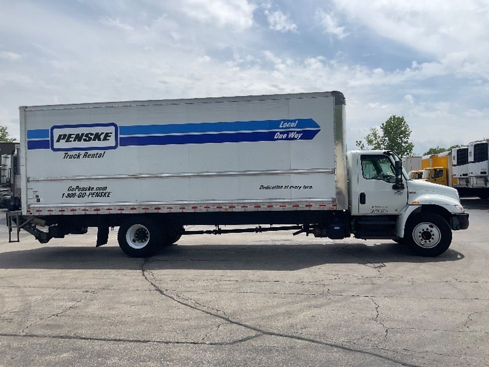 Medium Duty Box Truck-Light and Medium Duty Trucks-International-2021-MV607-Dayton-OH-252,659\n\t\tmiles-$ 41,000 - Image 15