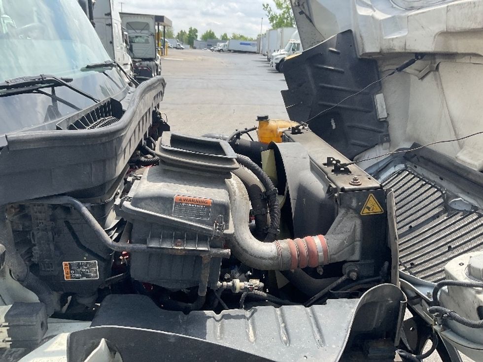 Medium Duty Box Truck-Light and Medium Duty Trucks-International-2021-MV607-Dayton-OH-252,659\n\t\tmiles-$ 41,000 - Image 22