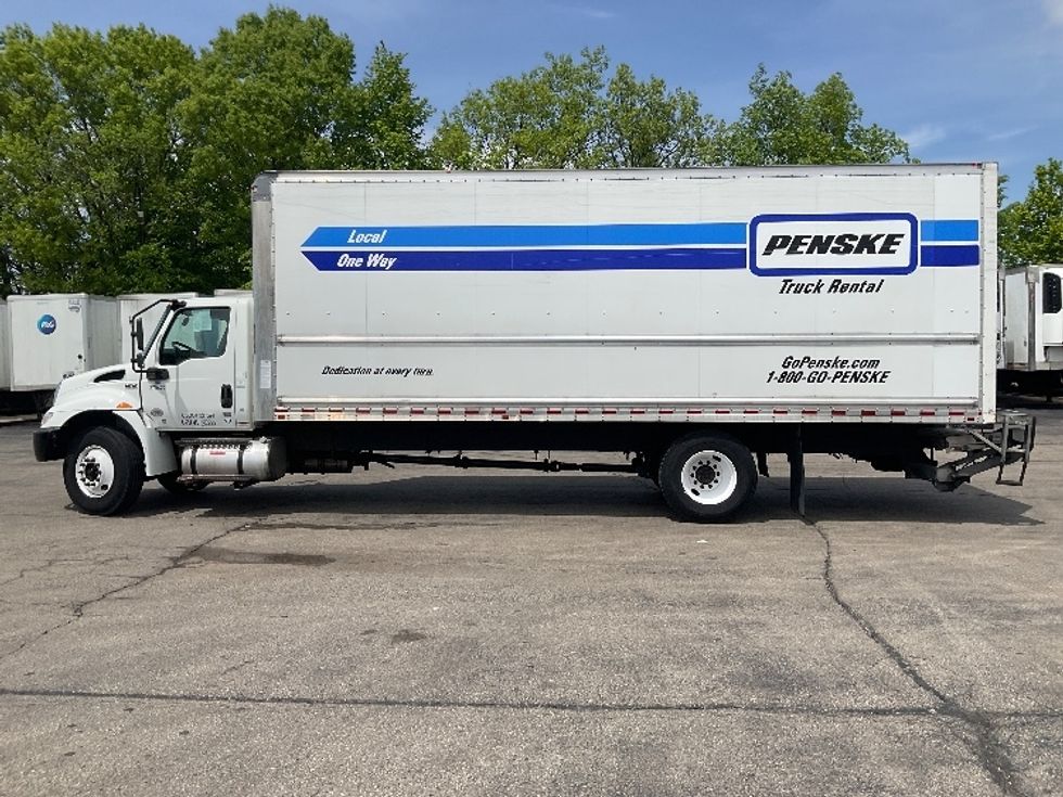 Medium Duty Box Truck-Light and Medium Duty Trucks-International-2021-MV607-Dayton-OH-252,659\n\t\tmiles-$ 41,000 - Image 4